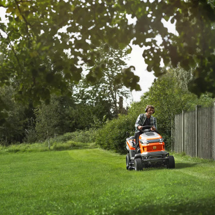 Градински трактор Husqvarna TC 220T