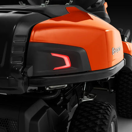 Самоходна косачка с преден косилен апарат Husqvarna R 320X AWD